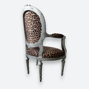 Fauteuil style Louis XVI 'Leopard' – Image 3